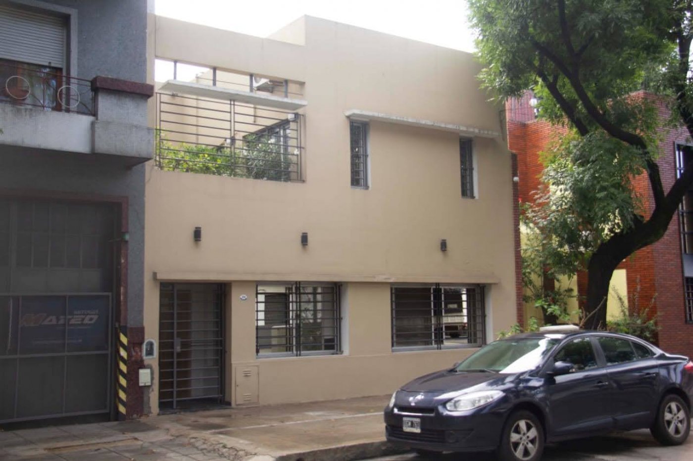 CASA 4 AMBIENTES CON PATIO Y TERRAZA /Ref: 378