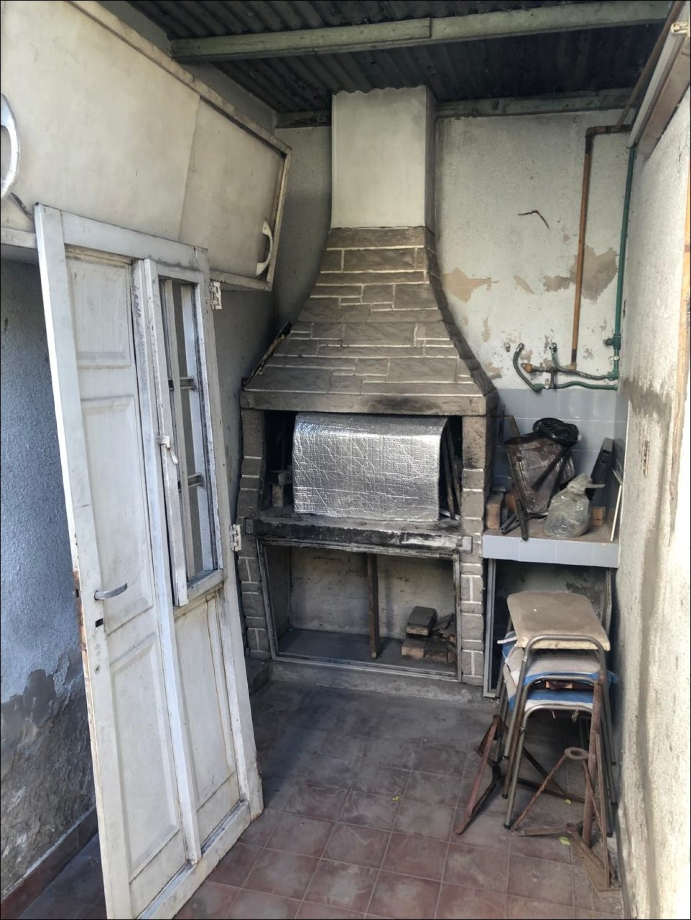 CASA 3 AMBIENTES CON PATIO Y PARRILLA